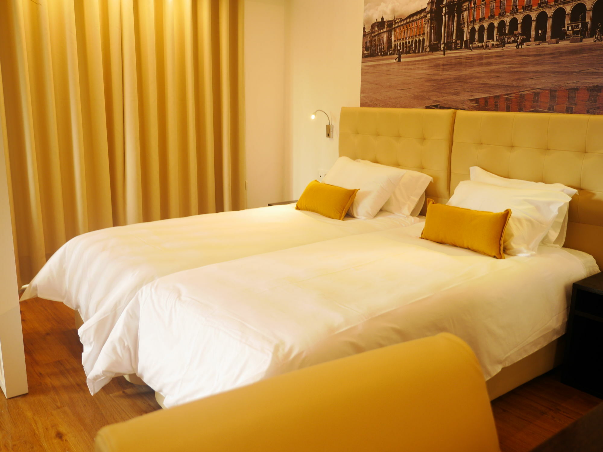 & By 3* Lissabon